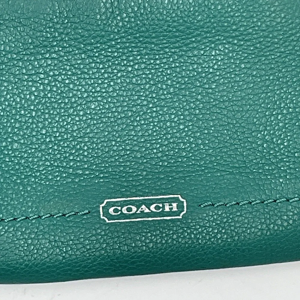 Coach Green Pebbled Leather Wristlet w/ Zipper Accent & Bag Charm *READ